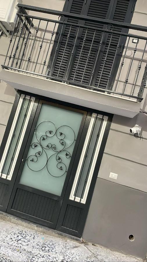 Apartamento La Casa Di Sole Nápoles Exterior foto